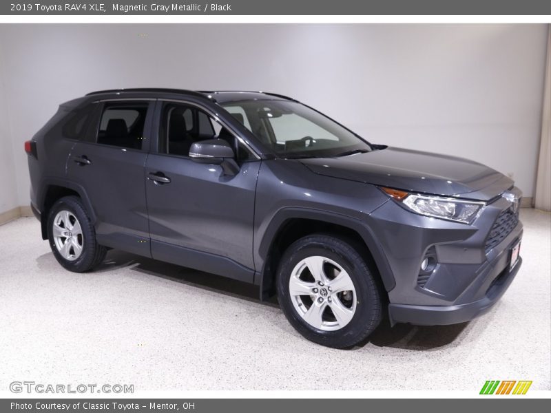 Magnetic Gray Metallic / Black 2019 Toyota RAV4 XLE
