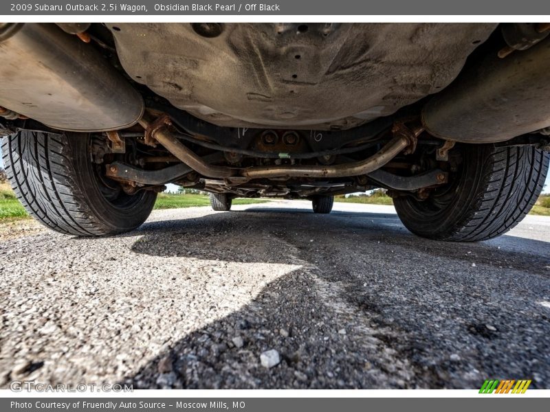 Obsidian Black Pearl / Off Black 2009 Subaru Outback 2.5i Wagon