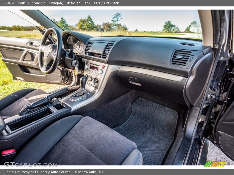 Obsidian Black Pearl / Off Black 2009 Subaru Outback 2.5i Wagon