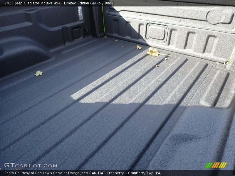 Limited Edition Gecko / Black 2021 Jeep Gladiator Mojave 4x4