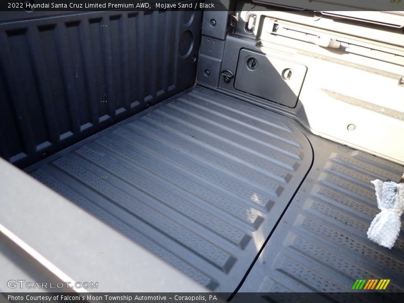  2022 Santa Cruz Limited Premium AWD Trunk