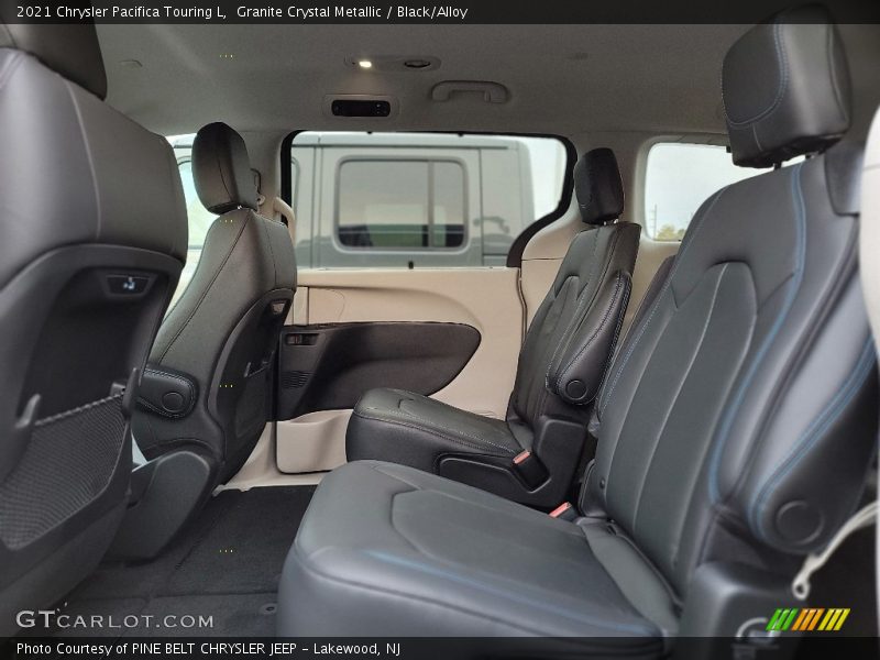 Granite Crystal Metallic / Black/Alloy 2021 Chrysler Pacifica Touring L