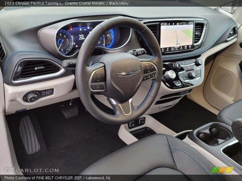 Granite Crystal Metallic / Black/Alloy 2021 Chrysler Pacifica Touring L