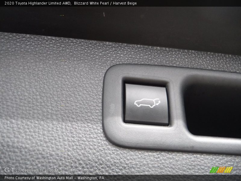 Blizzard White Pearl / Harvest Beige 2020 Toyota Highlander Limited AWD