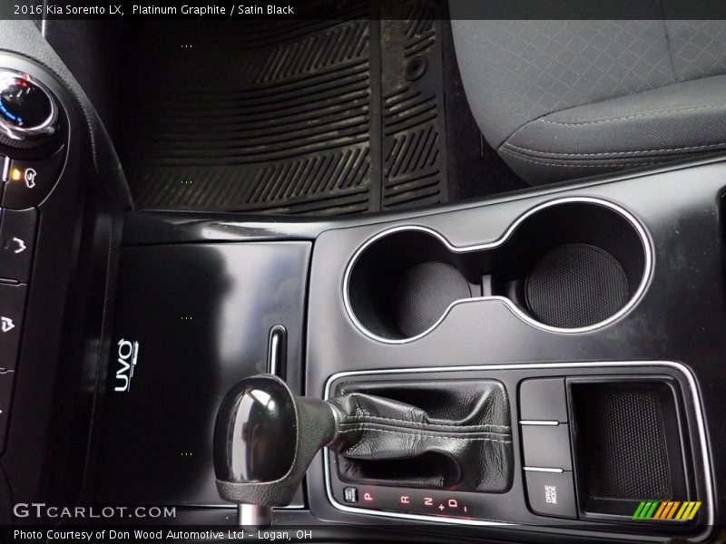 Platinum Graphite / Satin Black 2016 Kia Sorento LX