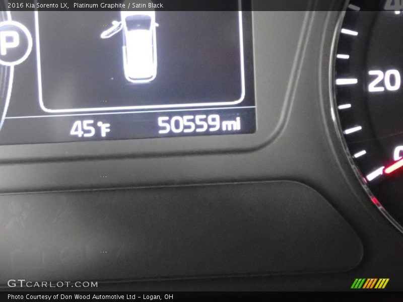 Platinum Graphite / Satin Black 2016 Kia Sorento LX