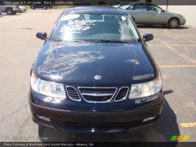 Black / Granite Gray 2005 Saab 9-5 Arc Sedan