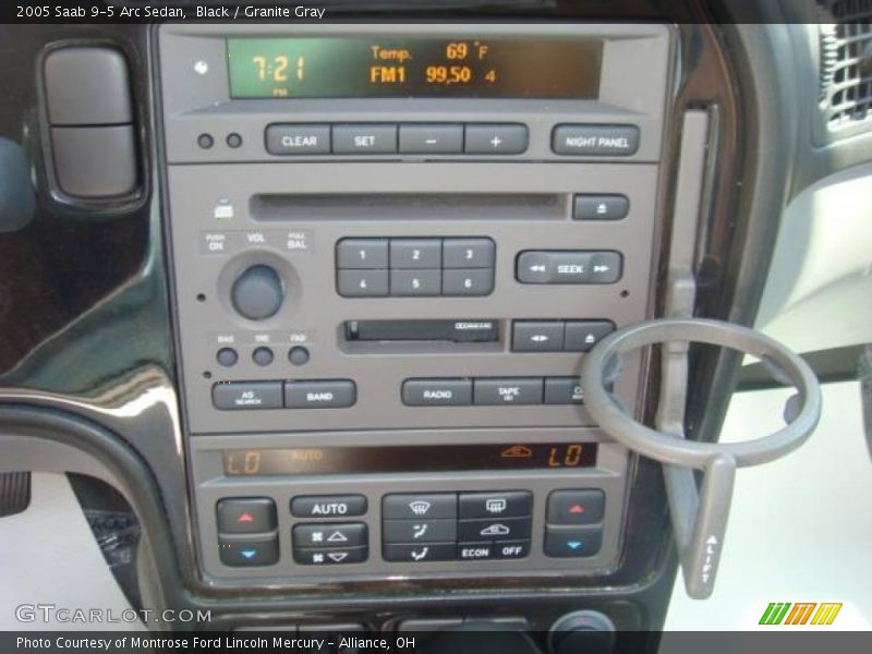 Black / Granite Gray 2005 Saab 9-5 Arc Sedan