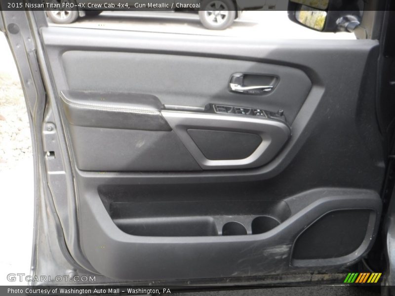 Gun Metallic / Charcoal 2015 Nissan Titan PRO-4X Crew Cab 4x4