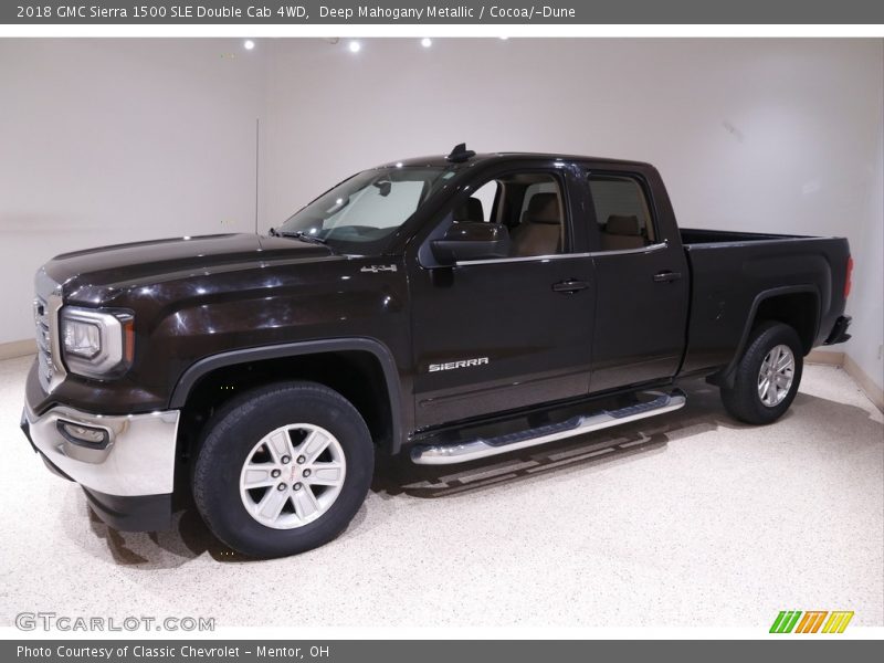 Deep Mahogany Metallic / Cocoa/­Dune 2018 GMC Sierra 1500 SLE Double Cab 4WD