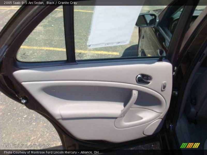 Black / Granite Gray 2005 Saab 9-5 Arc Sedan