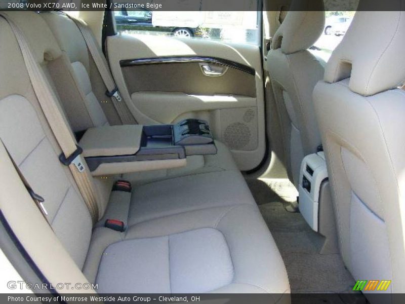 Ice White / Sandstone Beige 2008 Volvo XC70 AWD