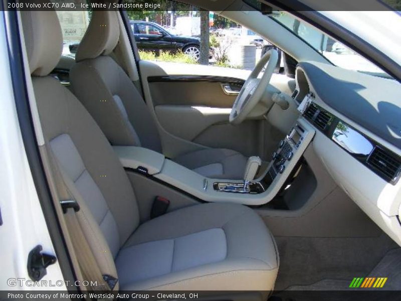 Ice White / Sandstone Beige 2008 Volvo XC70 AWD