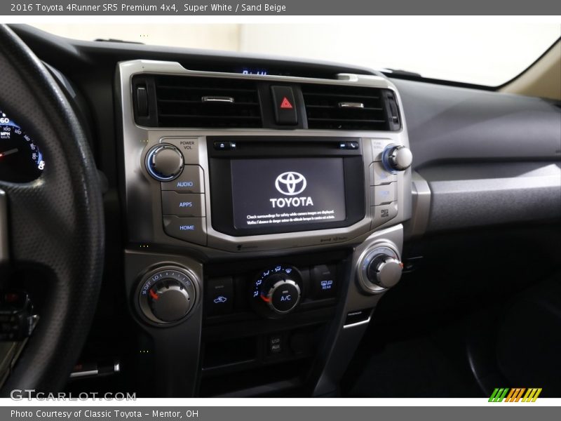 Super White / Sand Beige 2016 Toyota 4Runner SR5 Premium 4x4