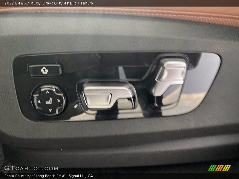 Dravit Gray Metallic / Tartufo 2022 BMW X7 M50i