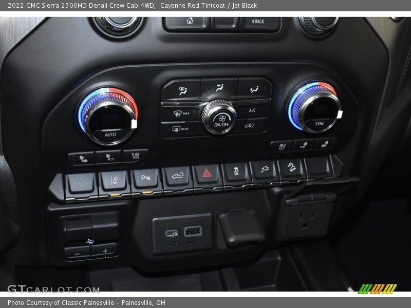 Cayenne Red Tintcoat / Jet Black 2022 GMC Sierra 2500HD Denali Crew Cab 4WD