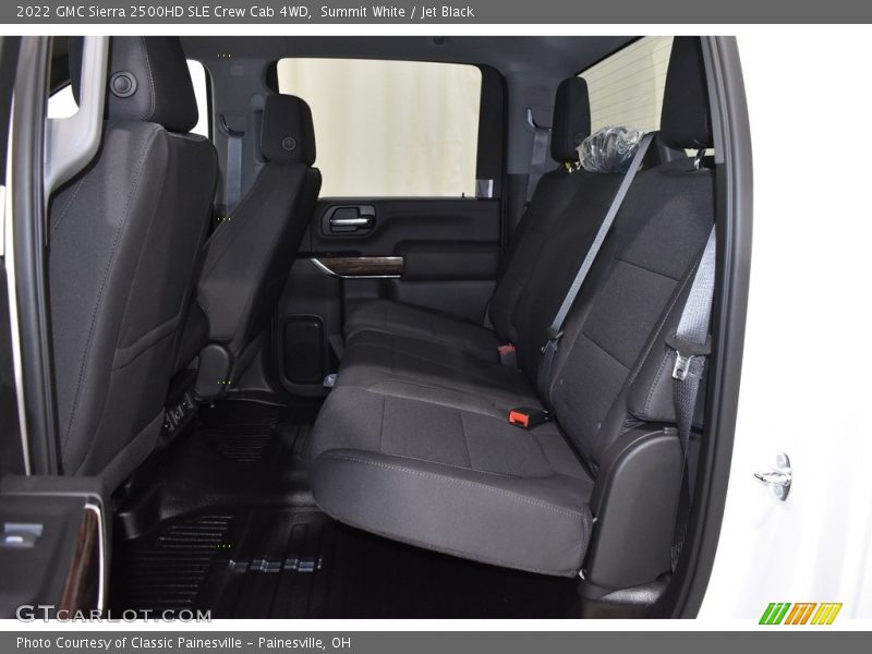 Summit White / Jet Black 2022 GMC Sierra 2500HD SLE Crew Cab 4WD