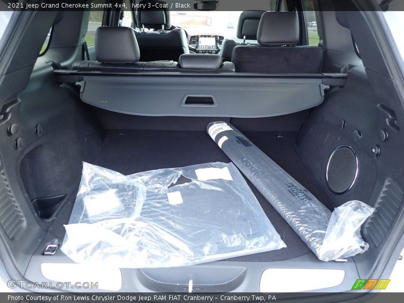 Ivory 3-Coat / Black 2021 Jeep Grand Cherokee Summit 4x4