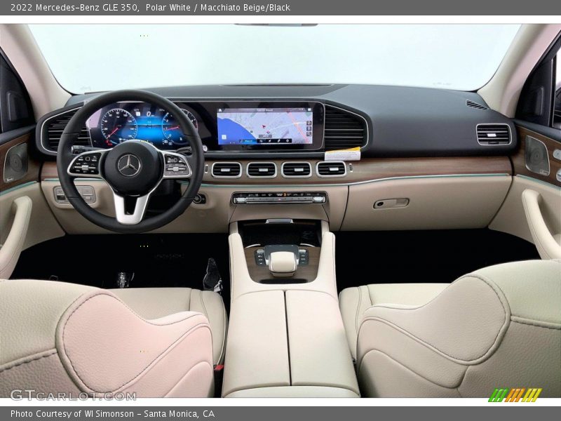 Dashboard of 2022 GLE 350