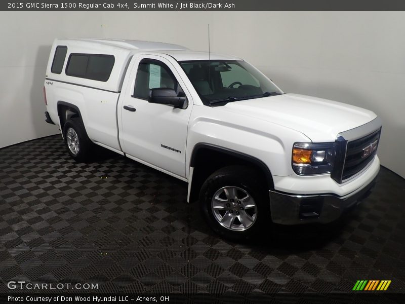 Front 3/4 View of 2015 Sierra 1500 Regular Cab 4x4