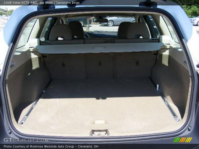 Ice White / Sandstone Beige 2008 Volvo XC70 AWD