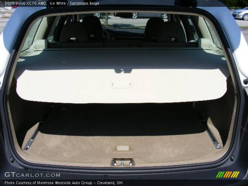 Ice White / Sandstone Beige 2008 Volvo XC70 AWD