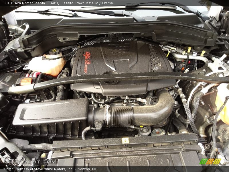 Basalto Brown Metallic / Crema 2018 Alfa Romeo Stelvio Ti AWD