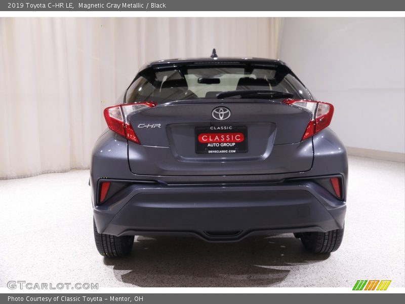 Magnetic Gray Metallic / Black 2019 Toyota C-HR LE