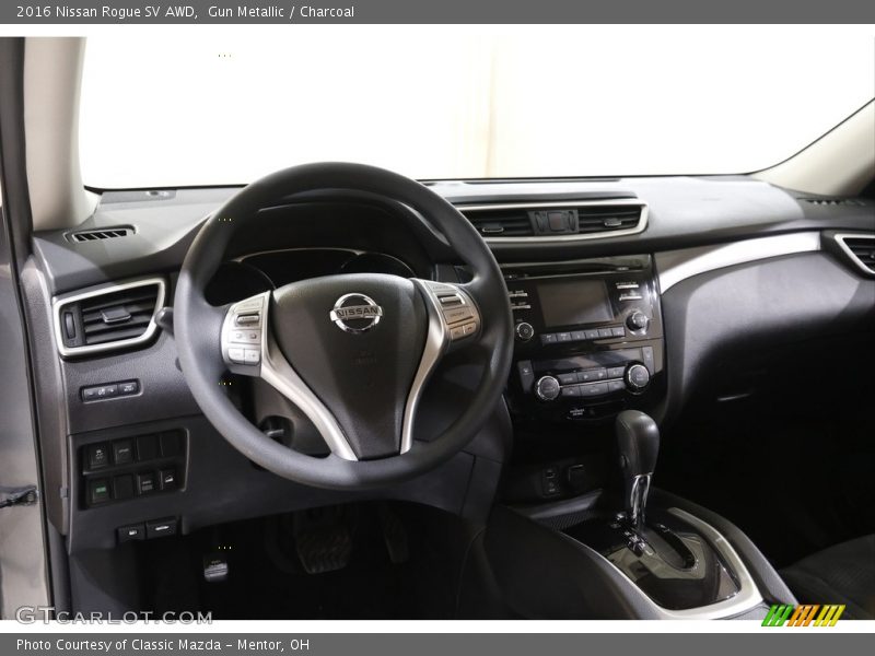 Gun Metallic / Charcoal 2016 Nissan Rogue SV AWD