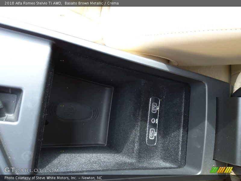 Basalto Brown Metallic / Crema 2018 Alfa Romeo Stelvio Ti AWD
