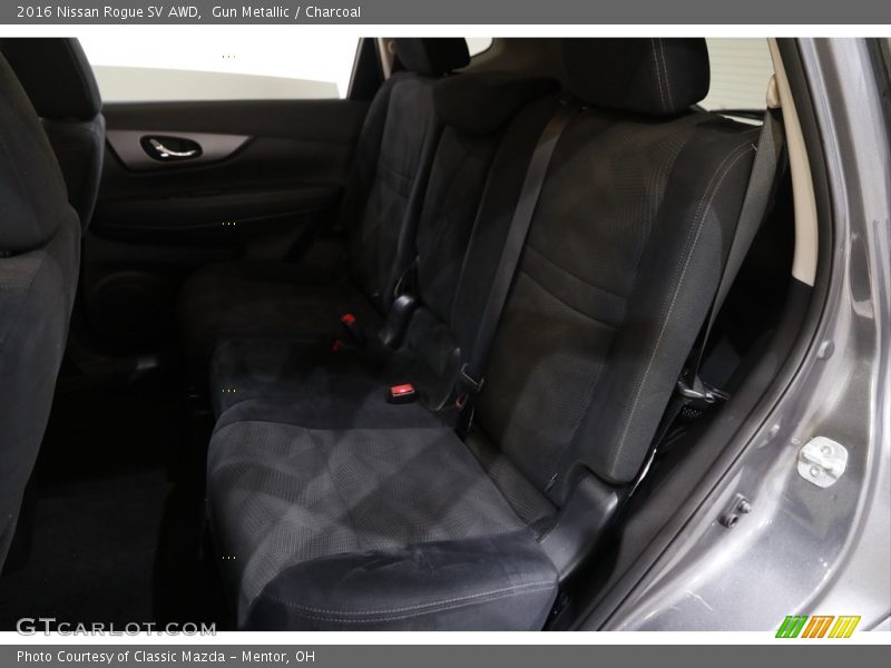 Gun Metallic / Charcoal 2016 Nissan Rogue SV AWD