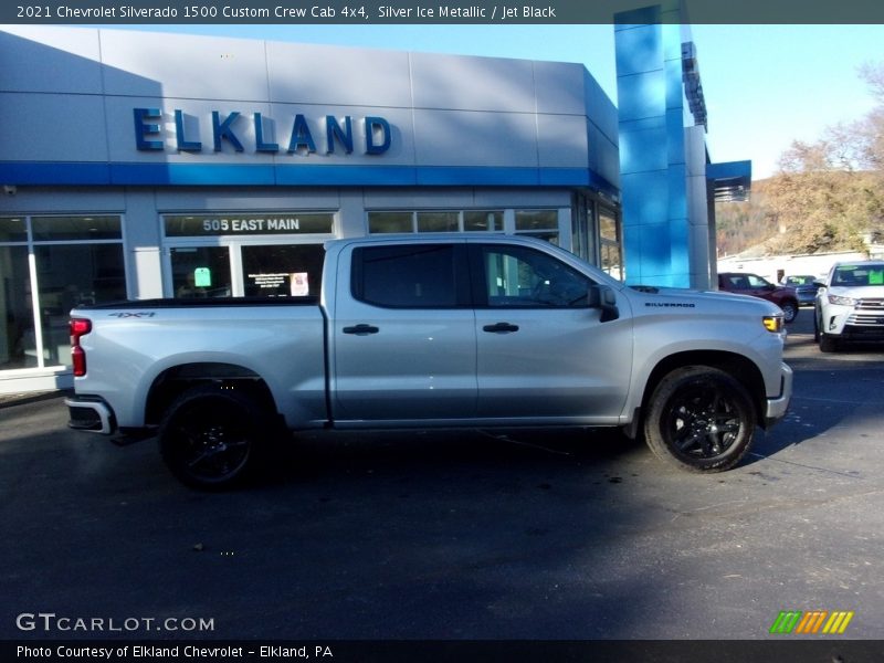 Silver Ice Metallic / Jet Black 2021 Chevrolet Silverado 1500 Custom Crew Cab 4x4