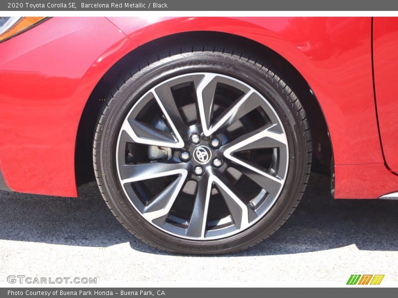 Barcelona Red Metallic / Black 2020 Toyota Corolla SE