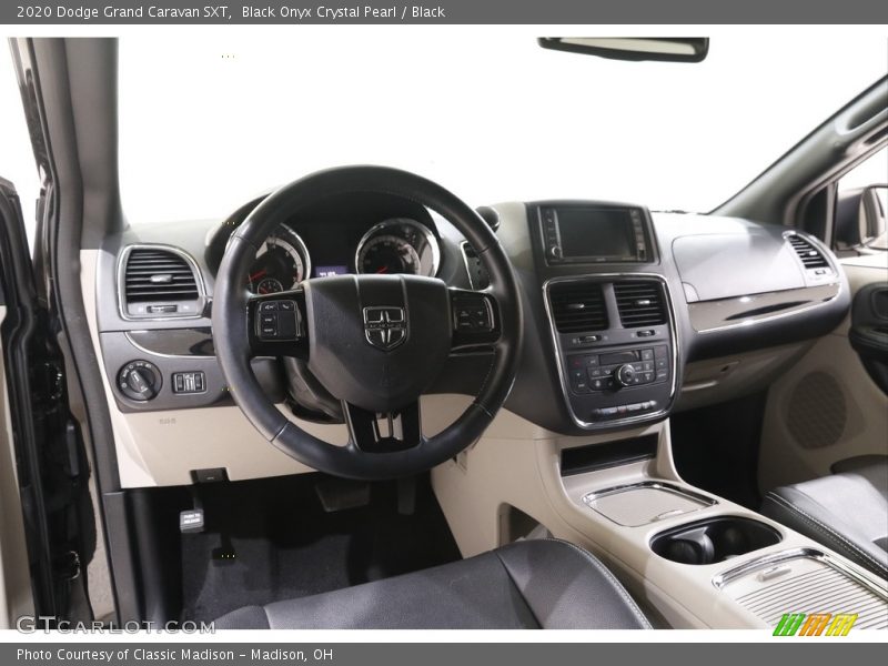 Black Onyx Crystal Pearl / Black 2020 Dodge Grand Caravan SXT