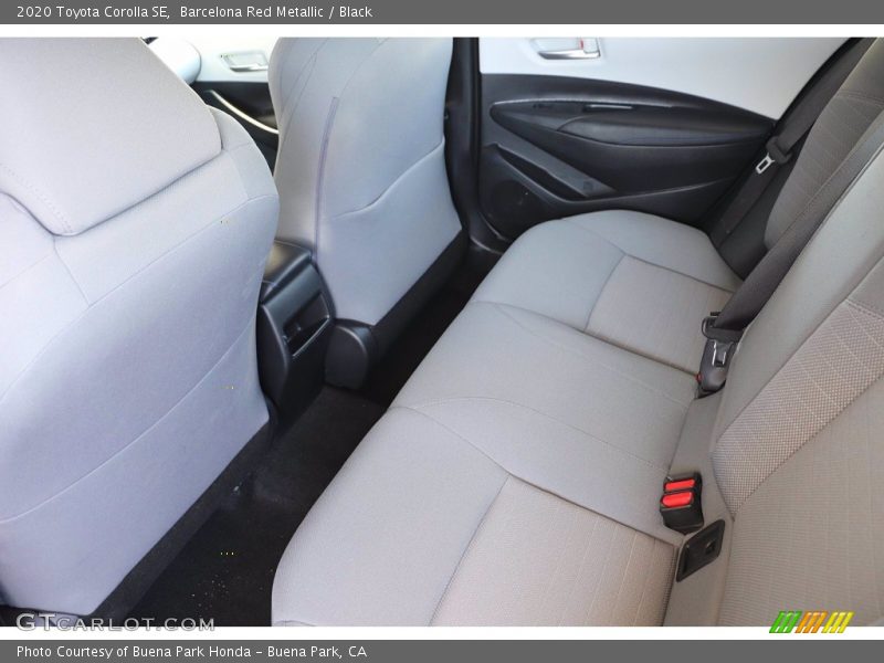Barcelona Red Metallic / Black 2020 Toyota Corolla SE