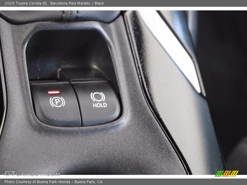 Barcelona Red Metallic / Black 2020 Toyota Corolla SE