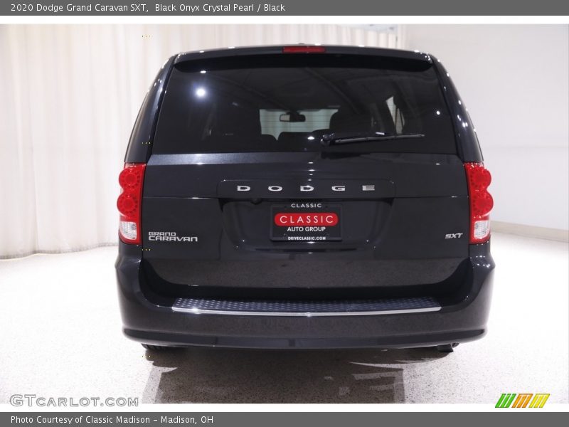 Black Onyx Crystal Pearl / Black 2020 Dodge Grand Caravan SXT