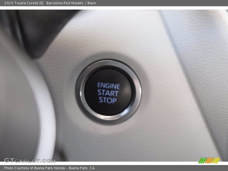 Barcelona Red Metallic / Black 2020 Toyota Corolla SE