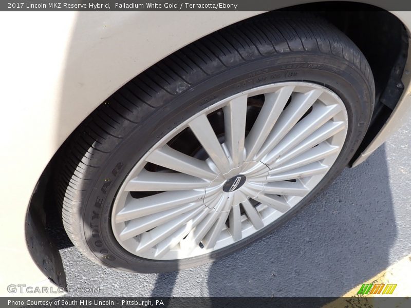  2017 MKZ Reserve Hybrid Wheel