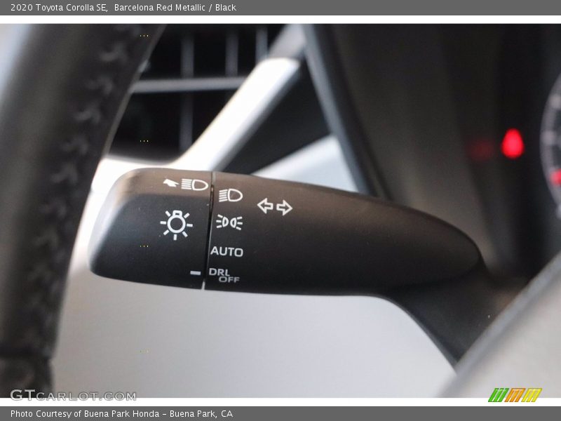 Barcelona Red Metallic / Black 2020 Toyota Corolla SE