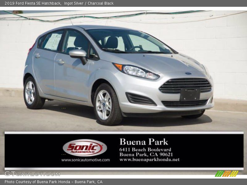 Ingot Silver / Charcoal Black 2019 Ford Fiesta SE Hatchback