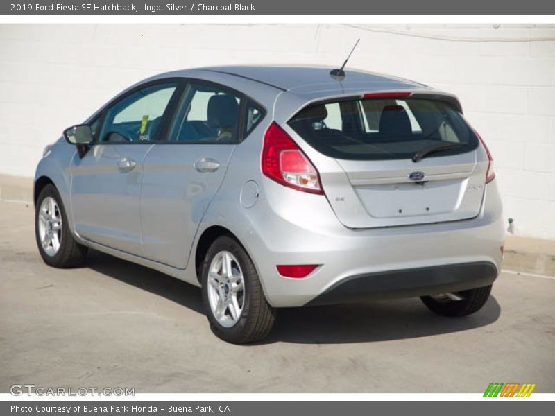 Ingot Silver / Charcoal Black 2019 Ford Fiesta SE Hatchback