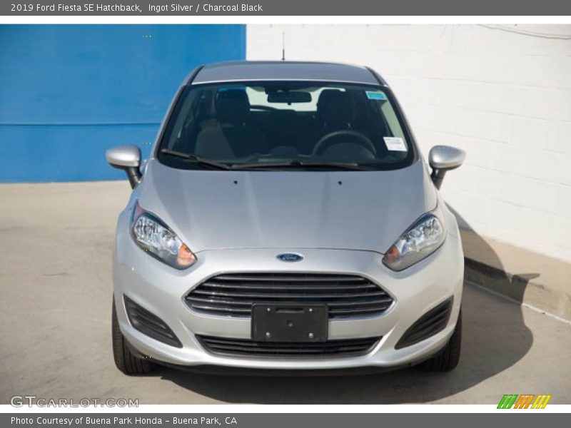 Ingot Silver / Charcoal Black 2019 Ford Fiesta SE Hatchback