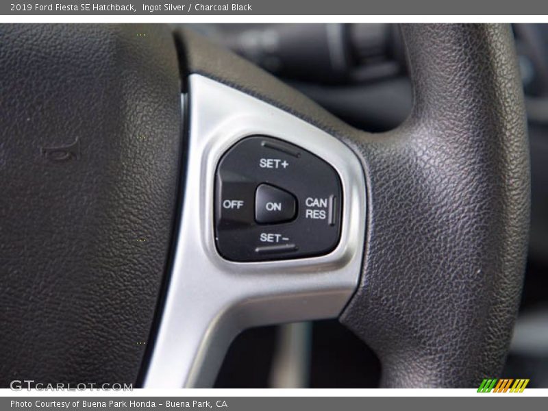 Ingot Silver / Charcoal Black 2019 Ford Fiesta SE Hatchback