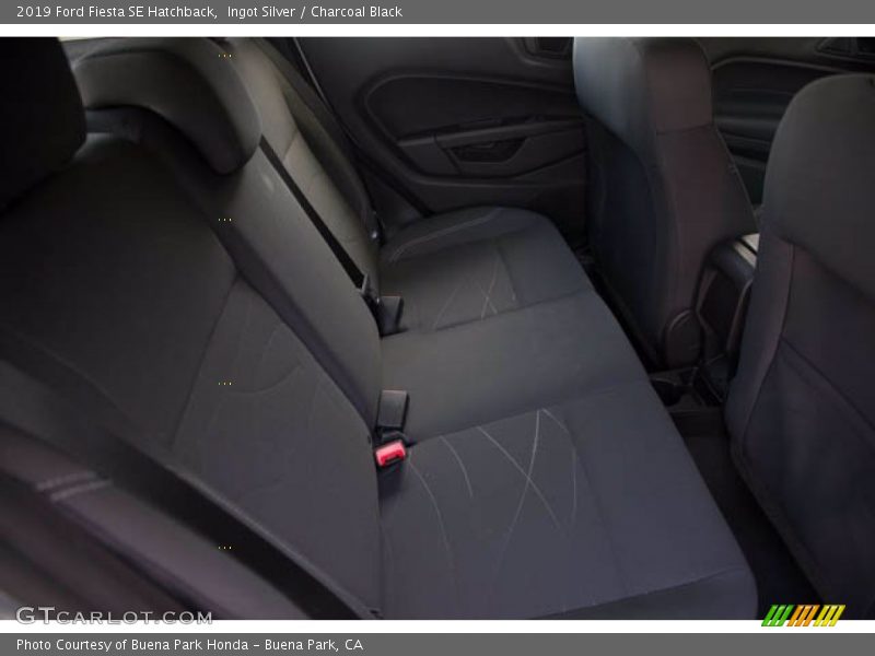 Ingot Silver / Charcoal Black 2019 Ford Fiesta SE Hatchback