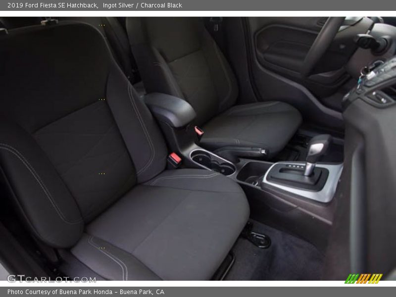 Ingot Silver / Charcoal Black 2019 Ford Fiesta SE Hatchback