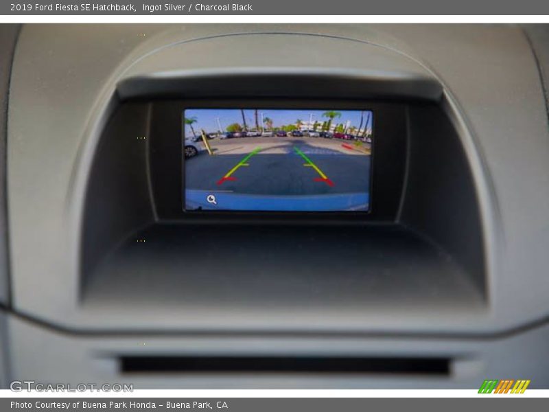 Ingot Silver / Charcoal Black 2019 Ford Fiesta SE Hatchback