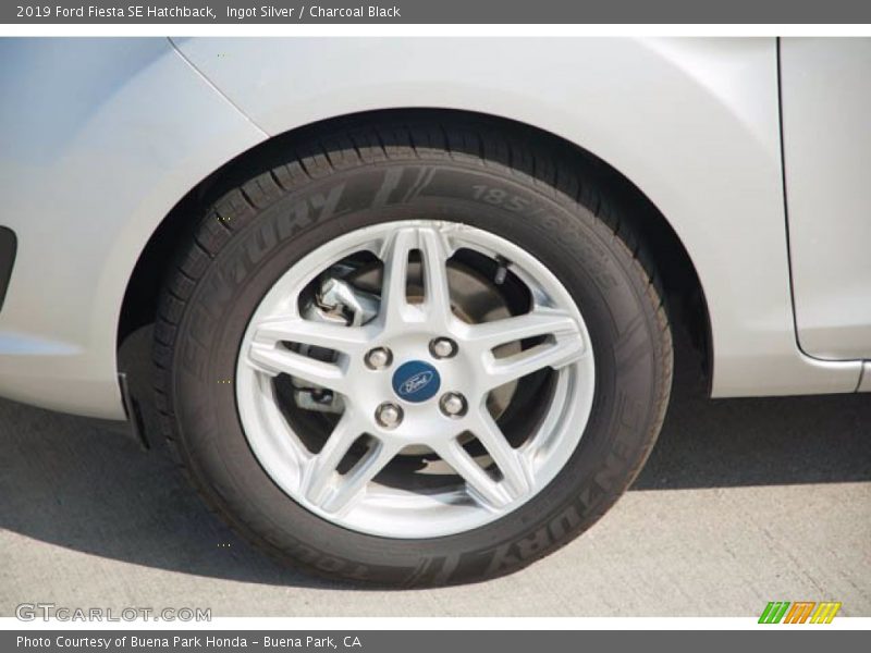 Ingot Silver / Charcoal Black 2019 Ford Fiesta SE Hatchback