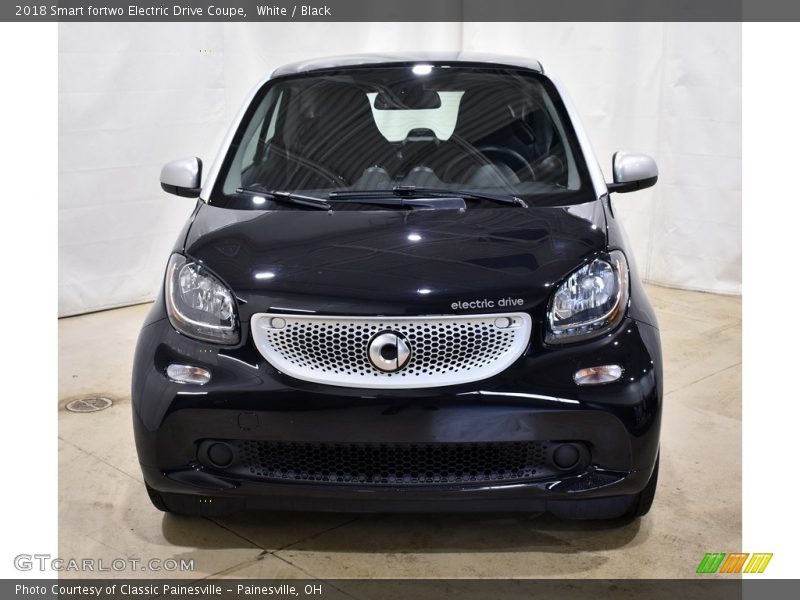 White / Black 2018 Smart fortwo Electric Drive Coupe