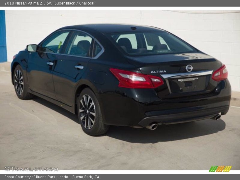 Super Black / Charcoal 2018 Nissan Altima 2.5 SV